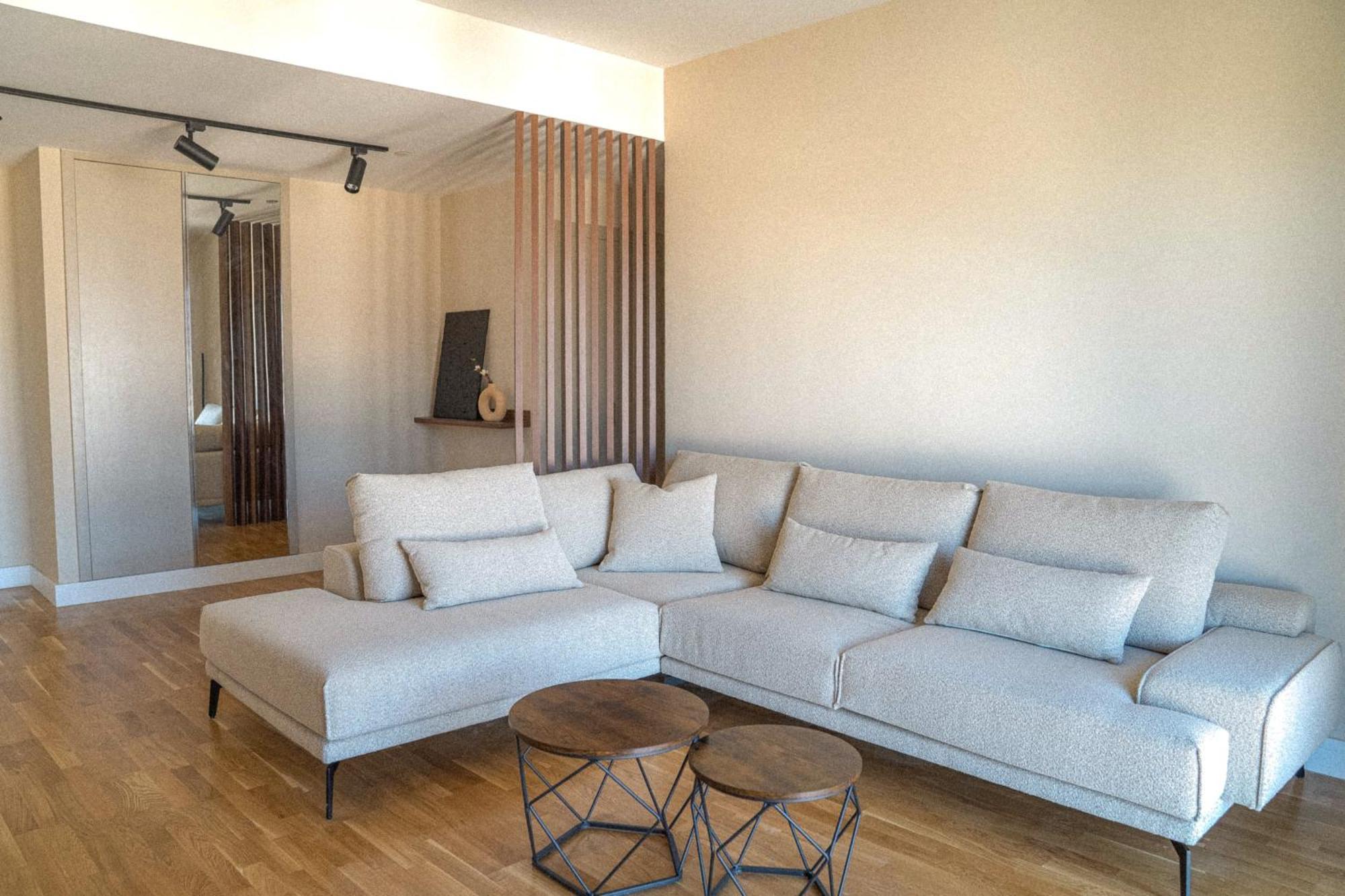180° View Apartment In Diamond Building 斯科普里 外观 照片