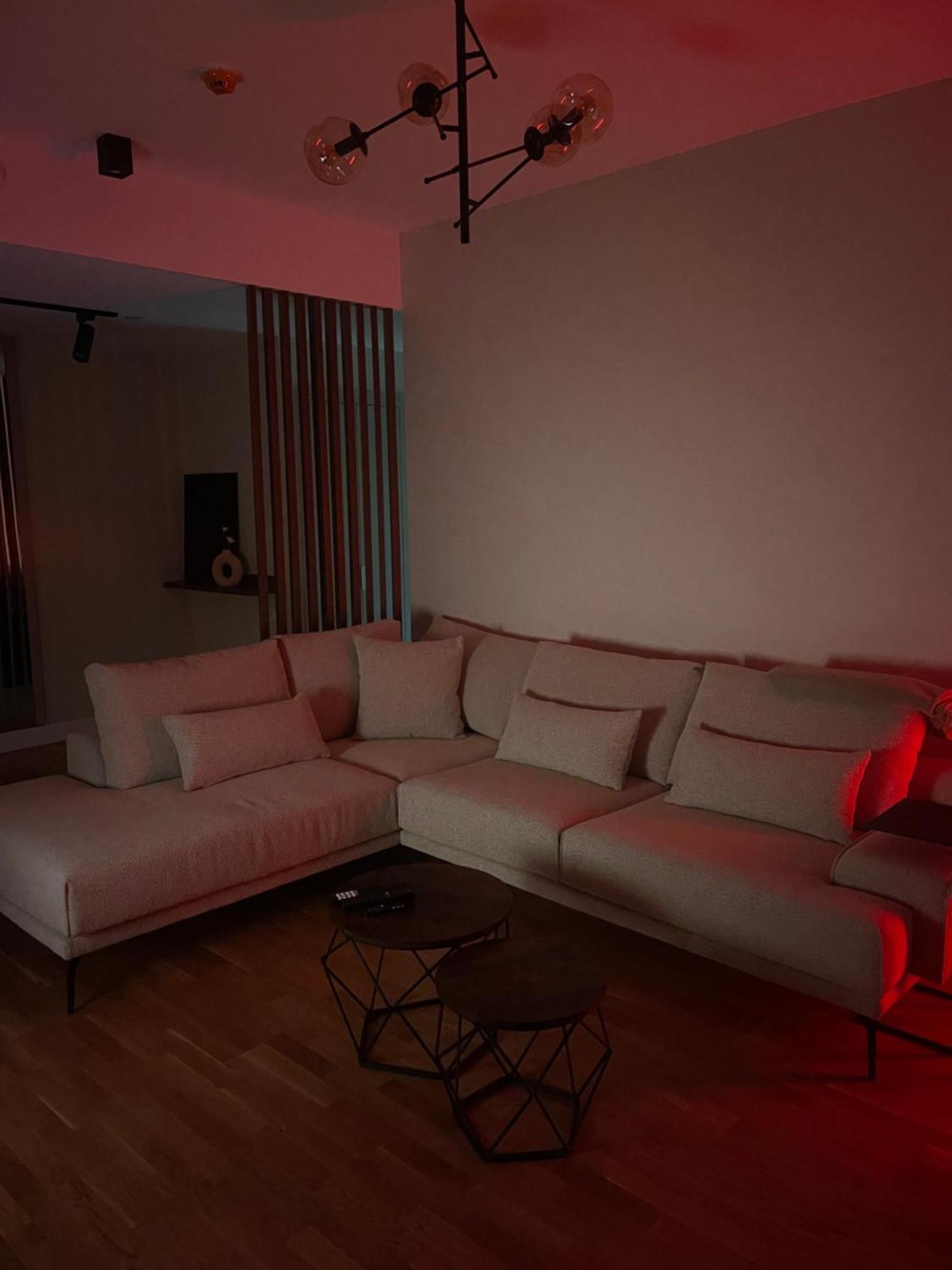 180° View Apartment In Diamond Building 斯科普里 外观 照片